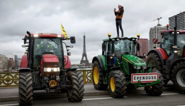 French farmers could stage more protests, union boss says