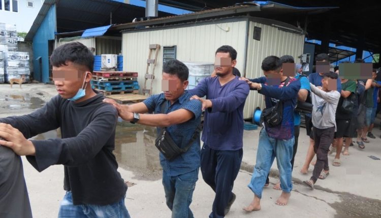 Immigration Department raids a Chinese national's illicit e-waste factory