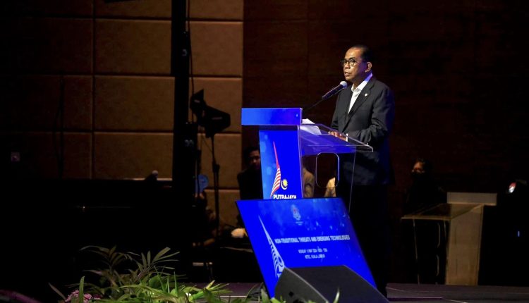 Give younger people priority when handling non-traditional risks — Minister