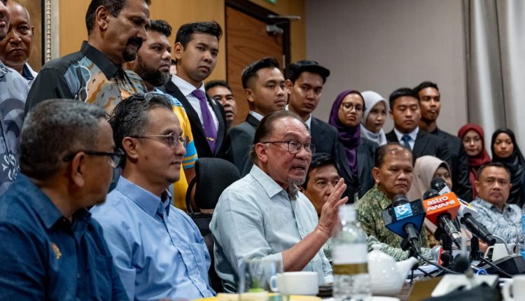 The reduction in the ICPT surcharge rate is expected to lower the price of goods, said Anwar