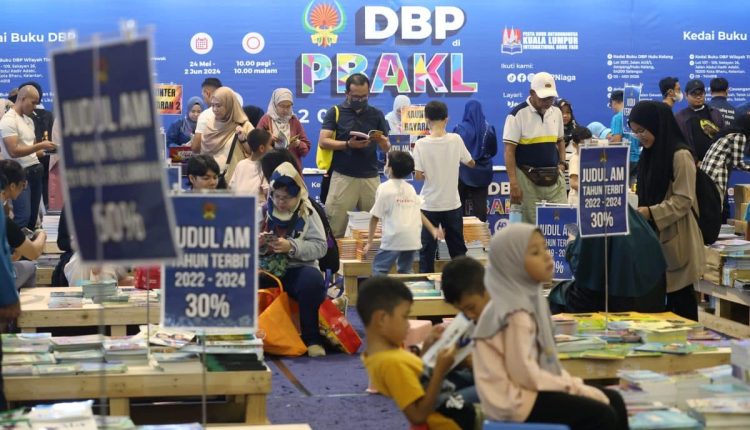 More than 23,000 book vouchers were used by students through the DELIMa app