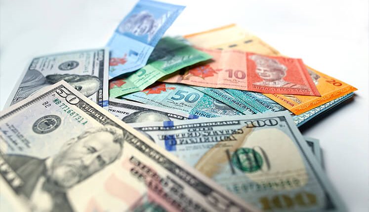 The ringgit fell to RM4.71 against the US dollar