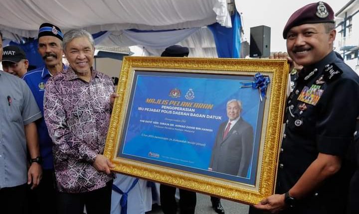 The police need to be supplied with advanced equipment, AI, IOT to fight crime, said Zahid