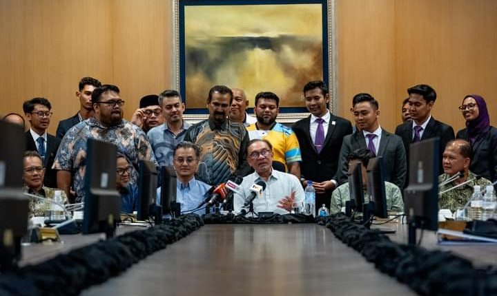 PM completes the summit ceremony, the closing of the National Training Week