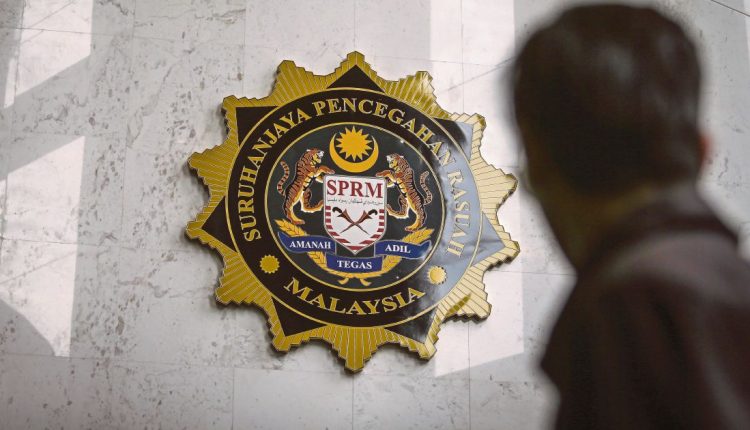 MACC suspects 2 men for separate cases in Kedah, Johor