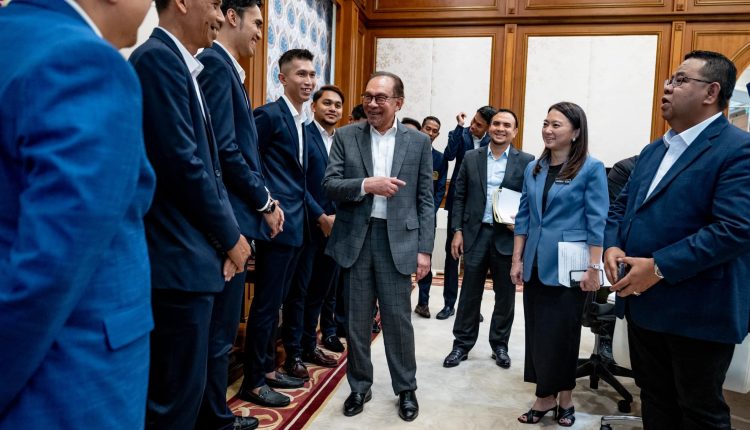 Anwar prays for Malaysia's contingent success at the Paris 2024 Olympic Games
