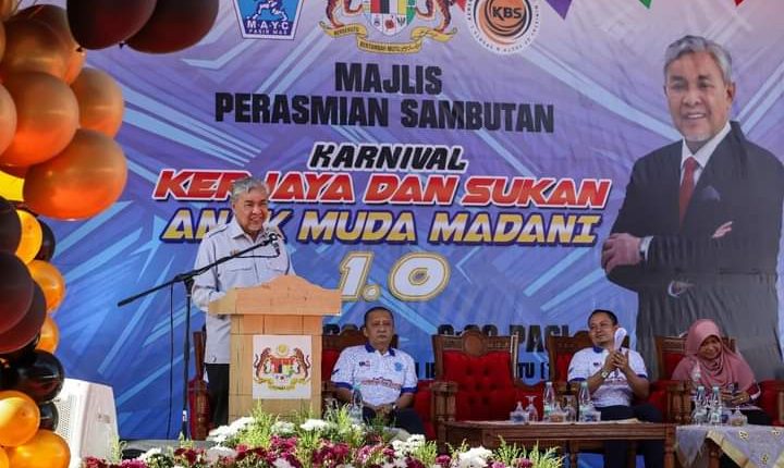 The National School can form racial unity, said Zahid