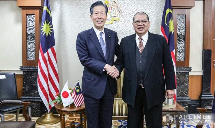 Johari defended the decision not to vacate the 6 seats of former Bersatu MPs