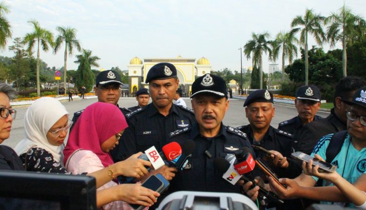 1,250 police officers and personnel involved in the Agong's coronation ceremony