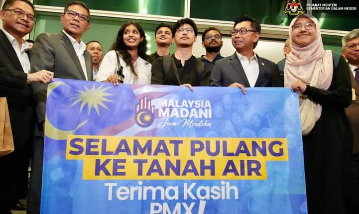 Successful evacuation of 123 Malaysians from Bangladesh