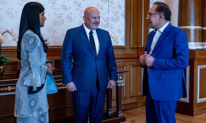 Anwar receives courtesy visit from International Criminal Court Prosecutor