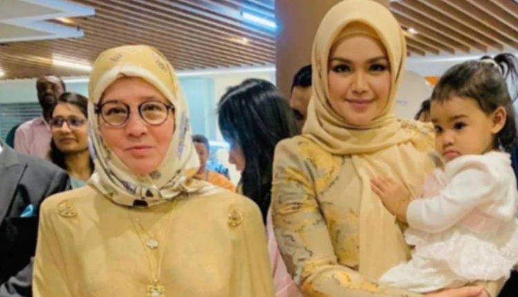 Tunku Azizah reveals Siti Nurhaliza's near-death experience during childbirth