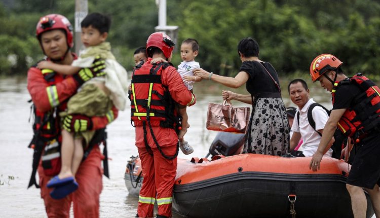 30 dead, dozens missing following heavy rains in central China