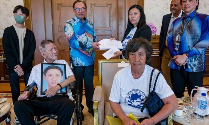 Investigation into Teoh Beng Hock's death reopened, says Anwar