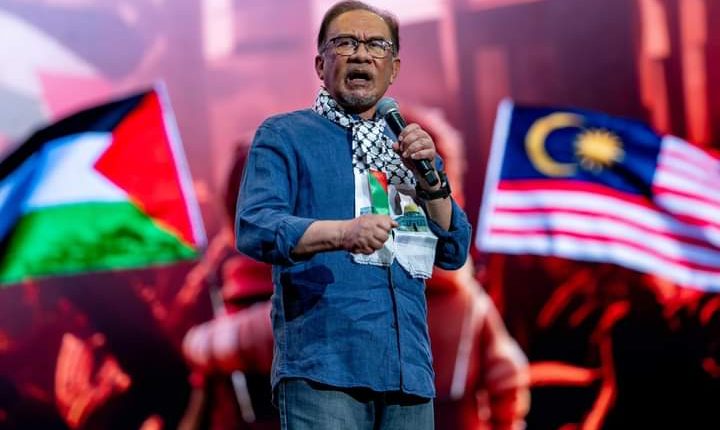 META summoned to explain actions against Anwar's FB and IG accounts