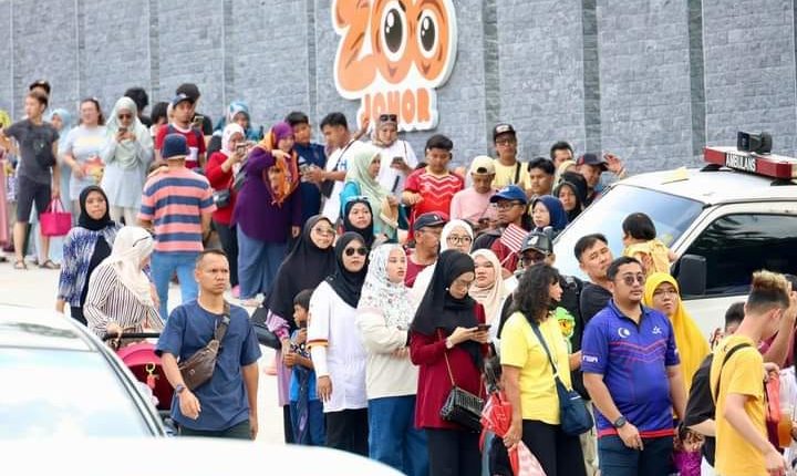 Zoo Johor records highest visitor numbers on first day of reopening