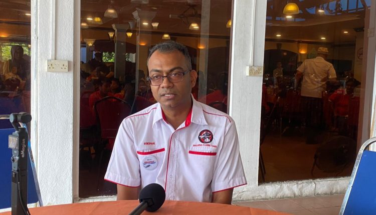 My classic cars donates RM3,000 to 7 charitable organizations for the 67th National Day