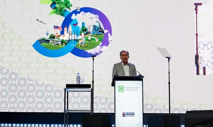 Anwar urges private sector to follow Khazanah’s lead in setting RM3,000 minimum wage