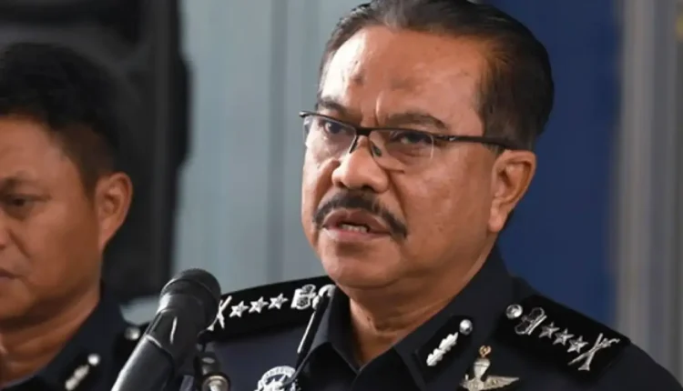 Penang police chief Hamzah Ahmad said they had earlier received information about an individual with a knife who was acting suspiciously at the apartment in Bandar Baru Farlim, Ayer Itam. (Bernama pic)