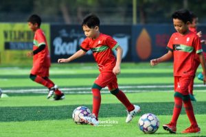 The age range is B6 to B14, and there is a RM180.00 application fee and an RM60.00 monthly fee.