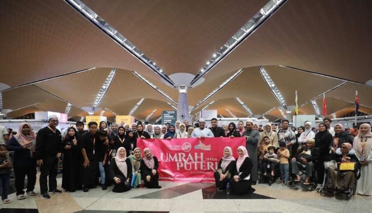 Together with actor Datuk Adi Putra, the Umrah Puteri UMNO 2024 group, led by Datuk Nurul Amal Mohd Fauzi, the Head of the Malaysia UMNO Puteri Movement