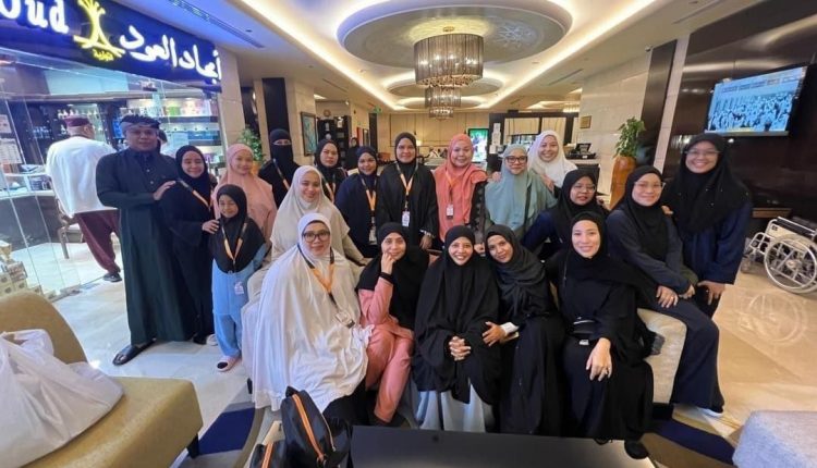 Nurul Amal and the 42 participants reached the airport at 12:40 AM today at Terminal 1 of Kuala Lumpur International Airport (KLIA).