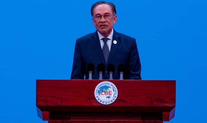 Anwar meets Li Qiang, appreciates China’s support for Malaysia’s BRICS membership