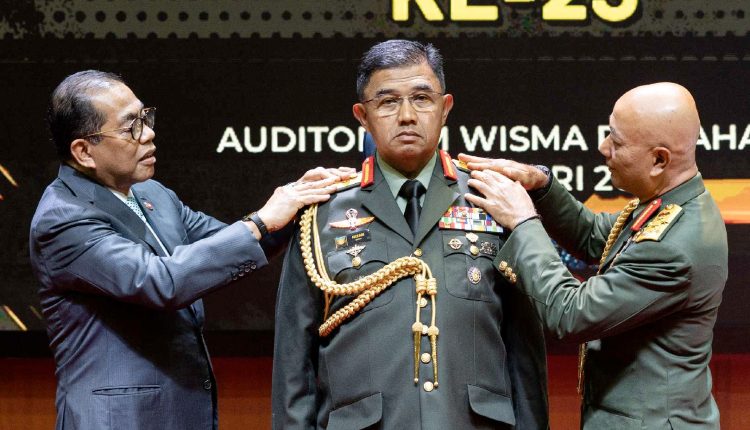 Lieutenant General Datuk Mohd Nizam Jaffar.