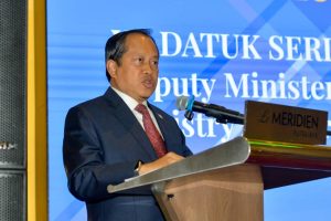 Deputy Minister of Works, YB Datuk Seri Ahmad Maslan